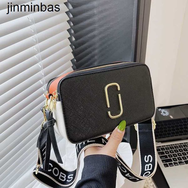 

design bag shop 80% factory wholesale and retail women's 2023 summer new fashion texture wide shoulder strap single shoulder msenger ba