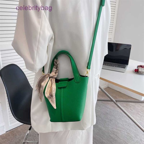 

original designer herms bag picotin locks korean minority portable bucket bag female 2022 new high sense ins messenger spring shoulder hands