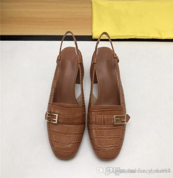 

womens catwalk show gold buckle back empty thick heel sandals crocodile lines leather with leather sole low heel sandals with box 4061572, Black