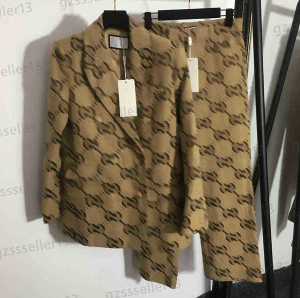 

womens two pieces pants designer khaki lettering logo jacquard two-piece sets double-breasted lapel long-sleeve blazer and high-waisted stra, White