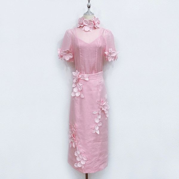 

two piece dress australian designer designed a new flower silk linen short sleeved skirt in spring and summer of 2023, White