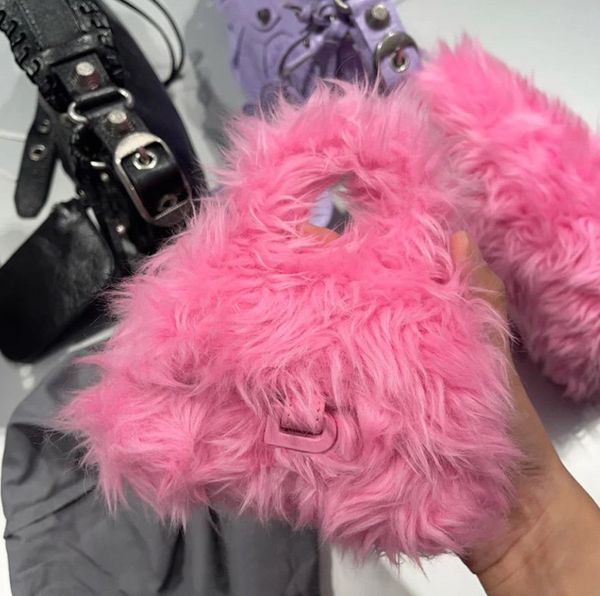 

designer winter furry the tote bag luxury women fashion shoulder handbag teddy soft plush crossbody bags vintage female mini purse 2022