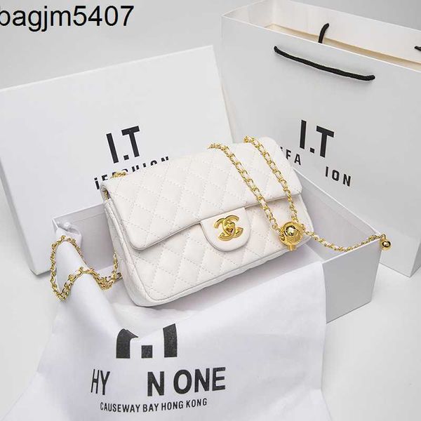 

xiaoxiangfeng lingge chain bag women's 2023 new small golden ball sheep msenger one shoulder white portable