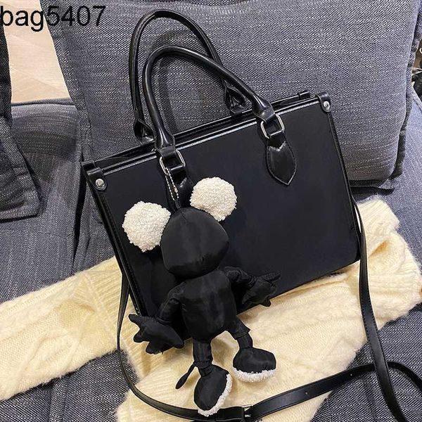

tote bsg factory wholesale and retail large capacity bag women's 2023 new fashion versatile niche dign autumn winter portable shoulder