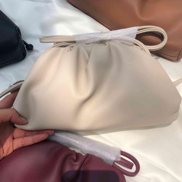 

bev & bvs pleated cloud bag leather soft leather messenger dumpling bag net red star banquet hand bag girlxwl bottegaity venetaity azs