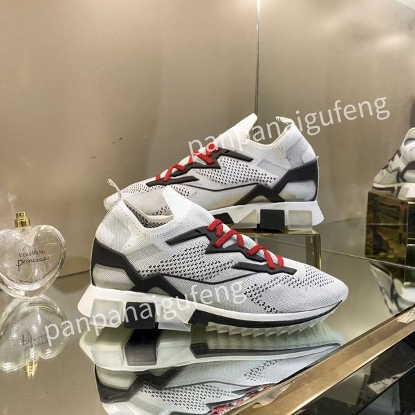 

2023 autumn new men's board shoes high casual white shoes korean fashion medusa embroidered shoes men xh211202, Black