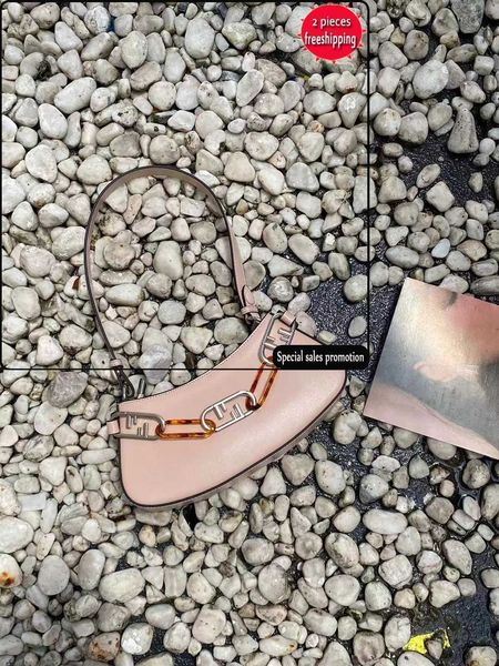 

factory direct sales 50% off designer bags autumn and winter 2022 new leather armpit chain women's one shoulder portable crcent stick