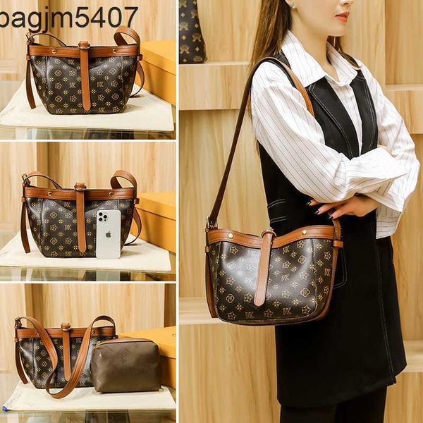 

tote bsg factory wholesale and retail old flower bag large capacity women's 2023 new fashion versatile msenger high sense single should