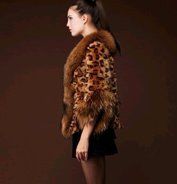 

newly imported imitation fox fur coat stripe a women's fur, Black