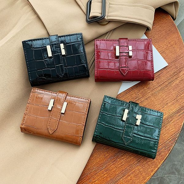 

fashion luxury patent leather short purse women's new korean version of two fold crocodile wallet students everything folding card bag, Red;black