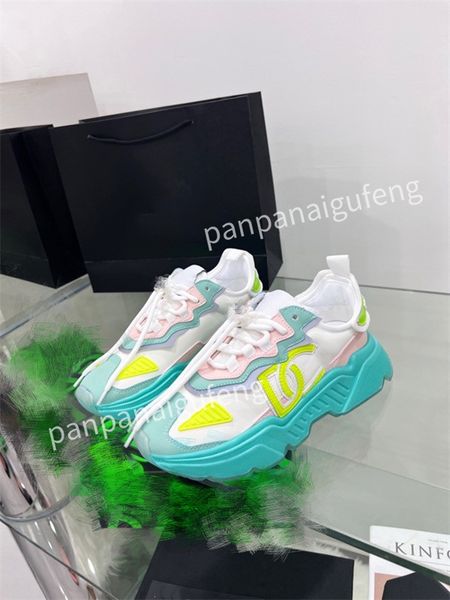 

2023 designer loafers shoes for men party wedding business loafer matte patent leather suede rivets fashion dress shoes jc220613, Black