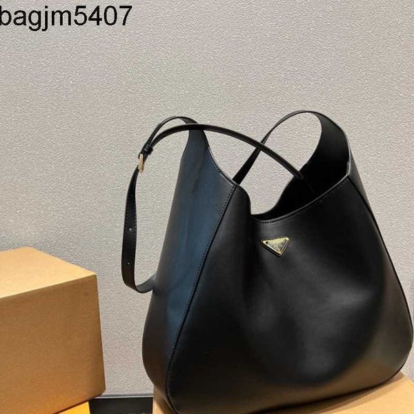 

luxury tote bag factory clearance wholesale and retail 2023 new armpit large capacity shopping versatile super