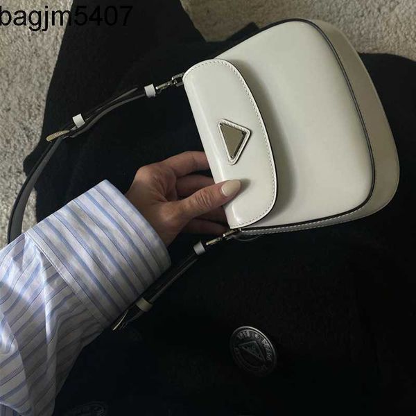 

luxury tote bag factory clearance wholesale and retail underarm women's summer 2023 new sense p flip hard handle single shoulder brand