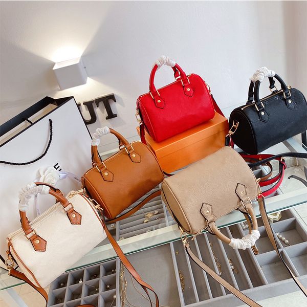 

designer bags man and woman shoulder luggage bags handbag crossbody luxurys fashion classic relief logos leather bag clutch totes wallets la