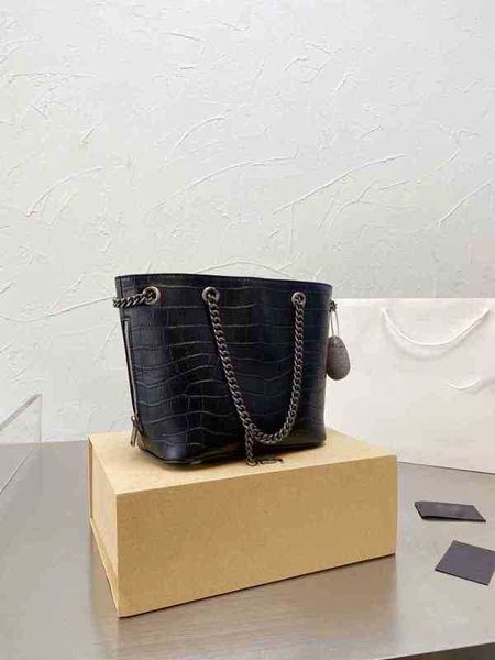 

drawstring shoulder bucket messenger wallet handbag with leather stylish personality fashion underarm soft purses 221127