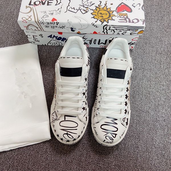 

designer classic basic casual shoes triple black white university blue red forrest gump nylon light bone amarillo spring pack jade men women