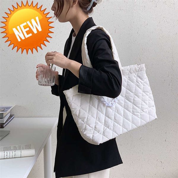 

luxury designer bags arc de triomphe nylon tote large capacity girls' small fragrant wind lingge chain fashion single shoulder factory