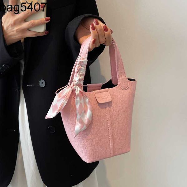 

design bag shop 80% wholesale and retail korean version of soft vegetable basket women's h simple versatile shoulder solid fashion cros