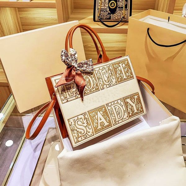 

2022 new luxury designer bags handheld diagonal bags wallets online frames
