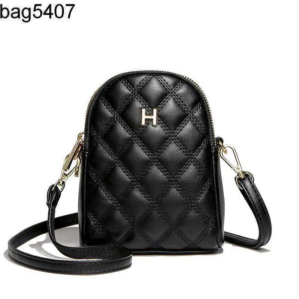 

design bag shop 80% wholesale and retail women's summer 2023 new korean fashion soft leather lingge embroidered wire mobile phone singl