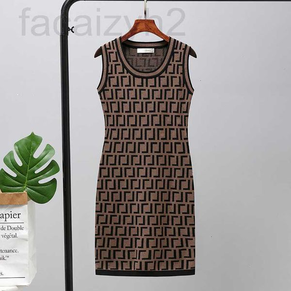 

Women' Sweaters designer Spring 2022 New lettering slim print knitted women' short sleeved dress vest a-line skirt women W3RU, Brown