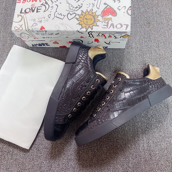 

2023 designer sneakers oversized casual shoes white black leather luxury velvet suede womens 0713