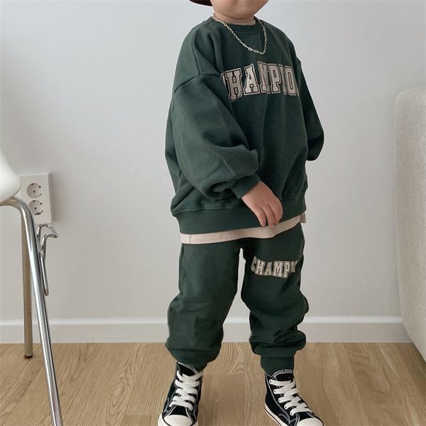

clothing sets winter baby cartoon toddler boys girls long sleeve sweatshirt pants 2pcs suit kids fashion letter clothes set 221125, White