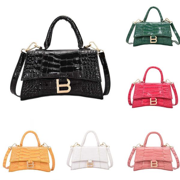 

wholesale handbag new fashion bright leather casual shoulder bag letter messenger womens bag trend