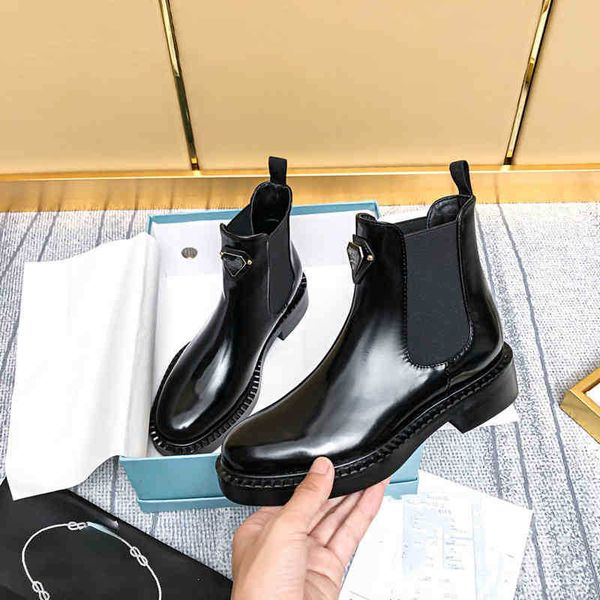 

new boots thick soled short british style high martin middle tube chelsea autumn and winter new p family chimney, Black