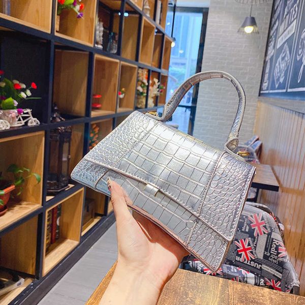 

evening bags 2023 new hourglass women's version crocodile pattern mini single shoulder messenger bag handbag