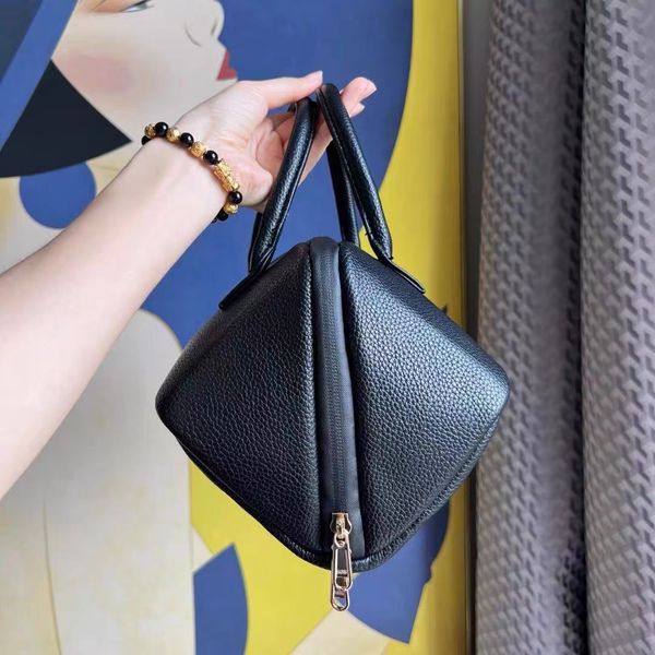 

big lady leather triangle cosmetic bags fashion makeup bag women designers toiletry travel pouch ladies purses gift