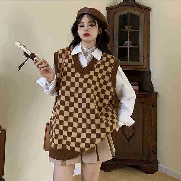 

women's sweaters checked chessboard vest knitted women korean plaid sleeveless school for girls j220915, White;black