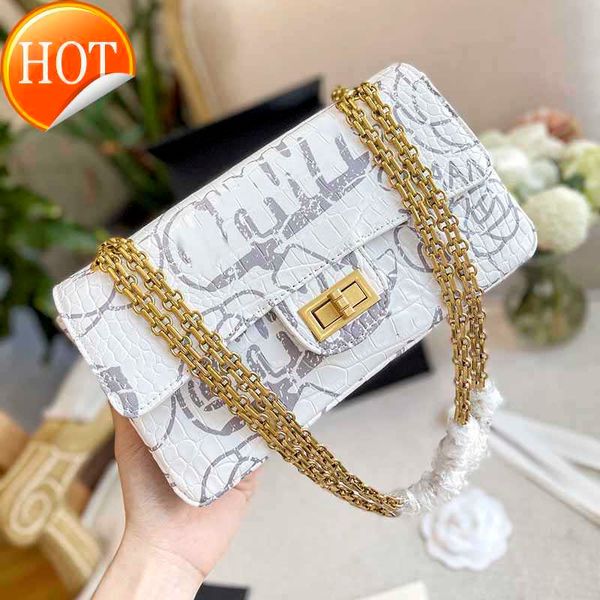 

women's luxury designer shoulder bags fashion alligator graffiti pattern oblique envelope bag gold metal chain painted crossbody bag fa