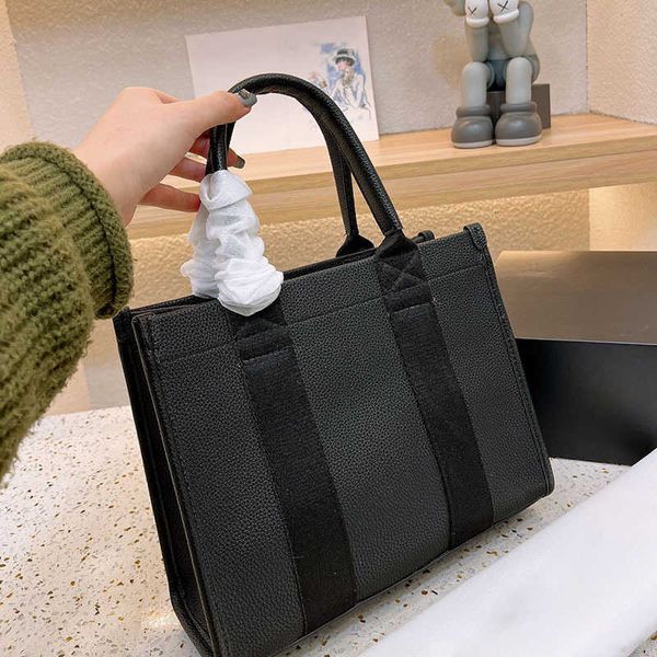 

totes bags luxurys handbags womens designer tote bag fashion large capacity shoulder leather bags crossbody purses wallet 221129