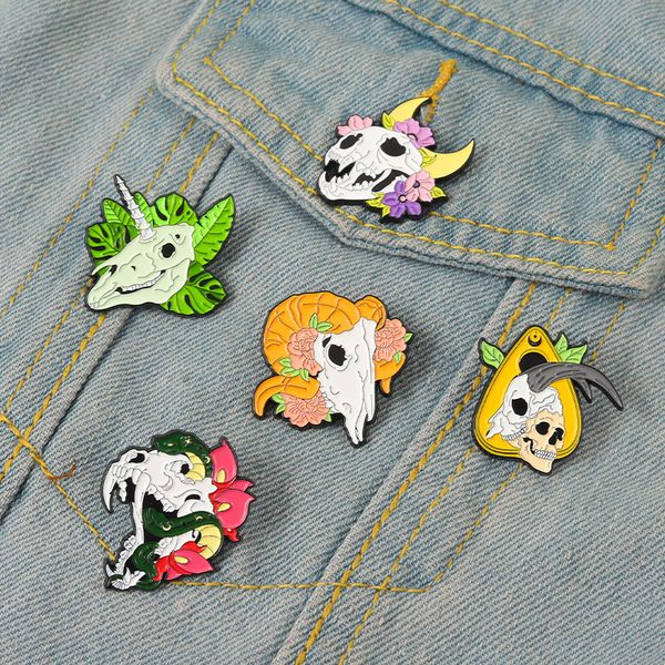 

punk alloy brooch 5pcs set cute skull dinosaur fossil plant enamel pins creative animal paint badge for girls jewelry gift bag accessories, Gray