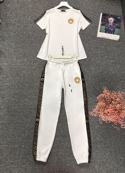 

2023 womens tracksuits spring and autumn new leisure sports suit women's fashion two-piece set large street trend, Gray