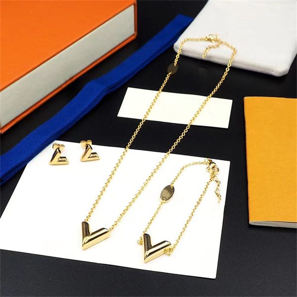 

fashion jewelry set designer necklaces new stainless steel gold silver rose stud simple pendant charm bracelets for women's valentine&#