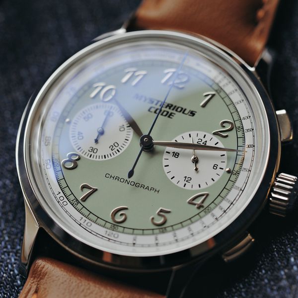 

wristwatches vintage pilot watch chronograph quartz 40mm military chrono watches luxury sports panda dial clocks mysterious code 221128, Slivery;brown
