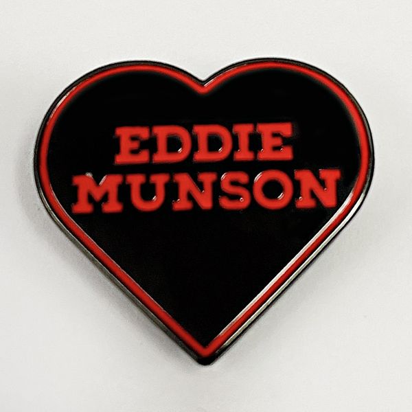 

stranger things eddie munson brooch american drama love badge accessories pin, Blue