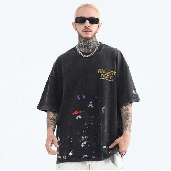 

men's t-shirts men fashion cards hyun chae gradual change print short sleeve t-shirt 2022 summer new wash worn out spacious t-shirt tee, White;black
