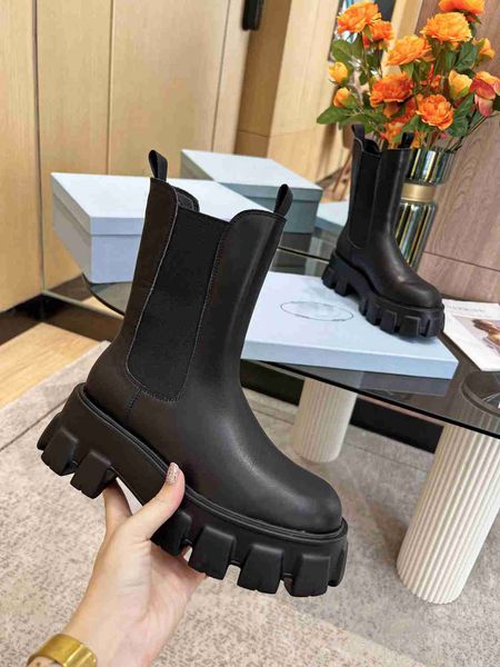 

2022 luxury women martin boots monolith brushed leather boots ladies leathers nylon booties fashion platform chunky heels combat boot flat s, Black