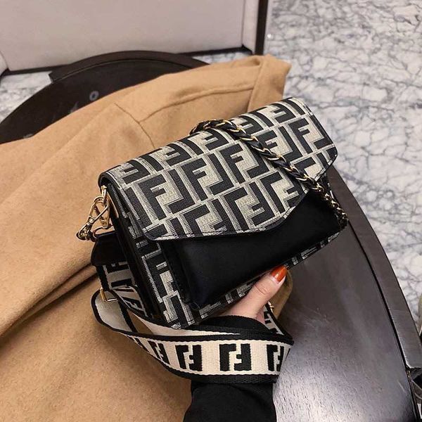 

design bag factory wholesale and retail bag female new chain style shoulder fashion letter msenger wide strap texture trend small square