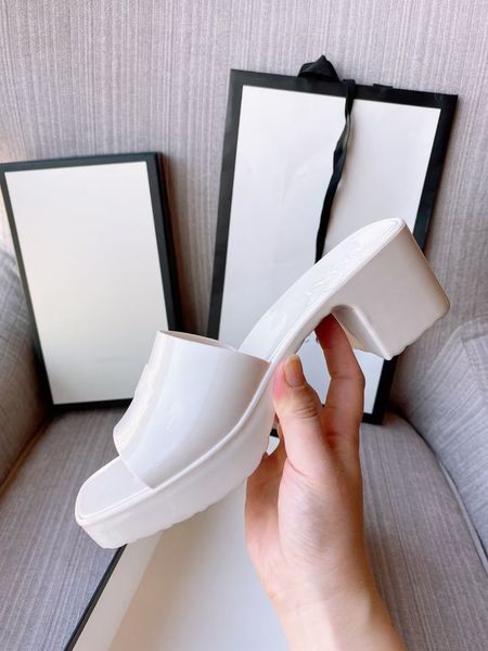 

quality designer lady sandals summer fashion jelly slide high heel slippers luxury casual shoes womens leather alphabet beach shoe 35-41, Black