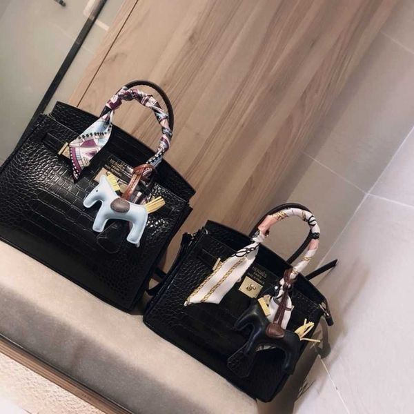 

herme birkins handbag crocodile leather totes women luxurys designer handbags bag women's bag new 30 rich woman platinum bag calf mater