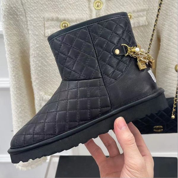

snow boots 2021 autumn and winter fashion women boot antiskid wear-resisting soft keep warm elastic band tie black white couple shoes big si