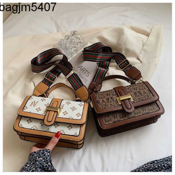 

design bag factory wholesale and retail style texture simple women's net red single shoulder msenger bag 2023 fashion leisure portable