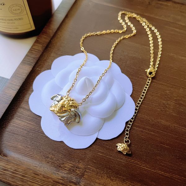 

international designer pendant necklaces 18k gold plated necklace fashion jewelry animal head girl necklace high end brand accessories weddi, Silver