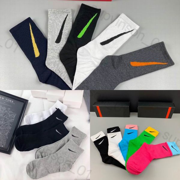 

fashion brand men's cotton socks classic black white women men breathable mixing football basketball sports ankle sock breathable winte