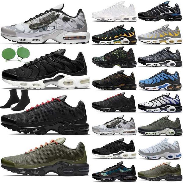 

2023 tn plus running shoe for men women triple black royal white basketball shoes mint green wolf grey pink fade psychic hyper blue crater i