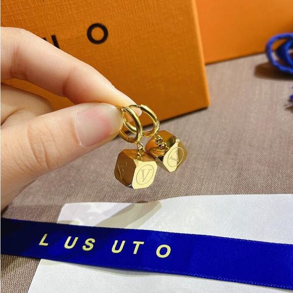

charm 18k gold-plated earrings luxury designer earrings design fashion brands for jewelry small square boy lettering exquisite wedding party, Golden;silver